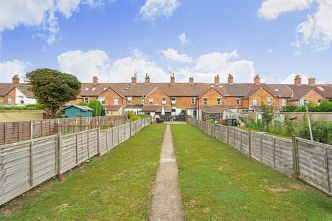 2 bedroom terraced house for sale, Park Lane, Chippenham
