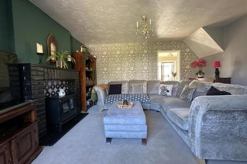 3 bedroom detached house for sale, Blackberry Close, Chippenham