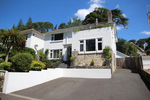 10 Benellen Gardens, Bournemouth, BH4 9LW