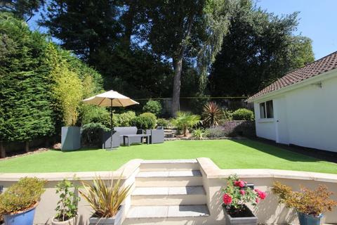 10 Benellen Gardens, Bournemouth, BH4 9LW