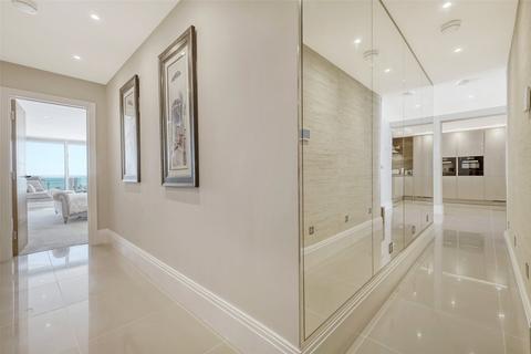 2 bedroom apartment for sale, Crowstone Court, 50 Holland Road, Westcliff-On-Sea, Essex, SS0