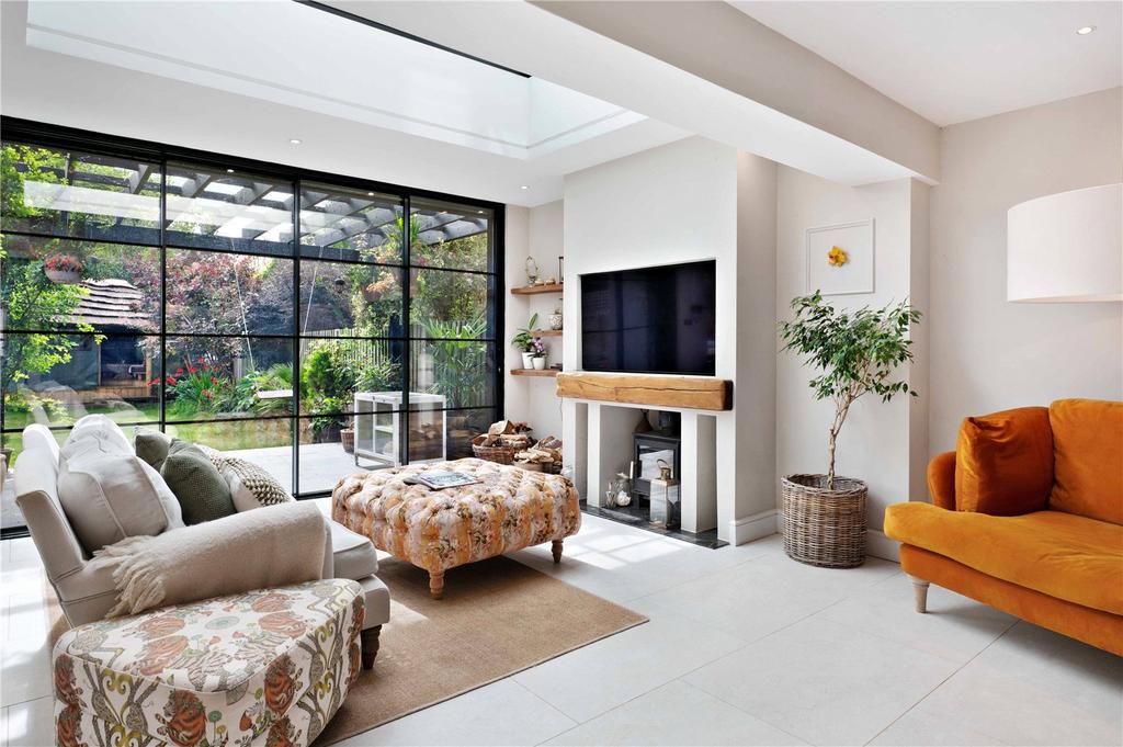 Lounge Area