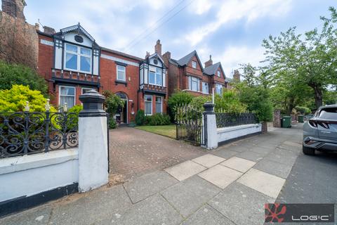 undefined, 1, Liverpool L23