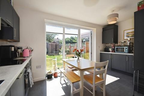 32 Lytton Crescent, Sheffield, S5 8AY