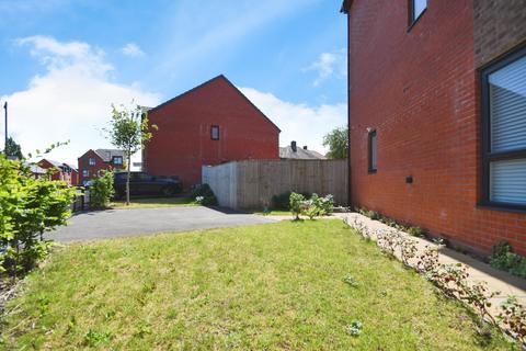32 Lytton Crescent, Sheffield, S5 8AY