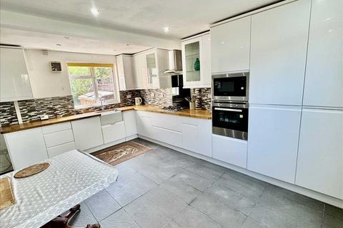 3 bedroom terraced house for sale, East Avenue, Wednesfield