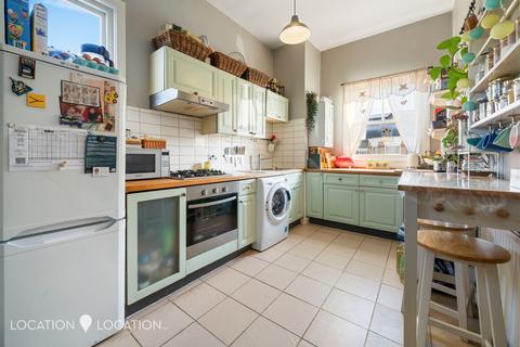 Top Flat, 113 Osbaldeston Road, Stoke Newington, London, N16 6NP