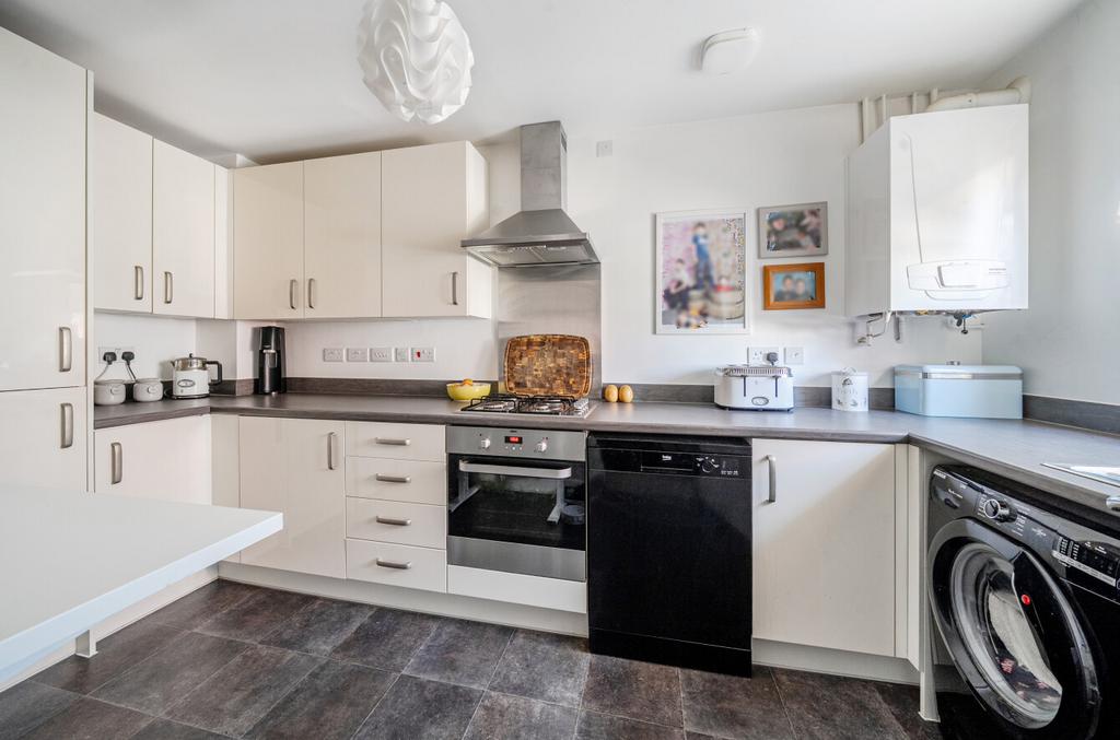 1324760-8-686fbfd...