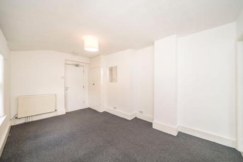 222 Woolwich Road, London, SE7 7QU