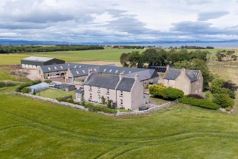 3 bedroom farm house for sale, Portmahomack