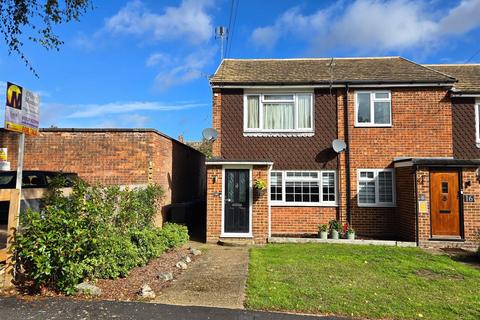 2 bedroom maisonette for sale, Gauldie Way, Standon - GROUND FLOOR Maisonette with OWN GARDEN