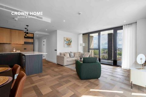 3 bedroom apartment to rent, London E1W