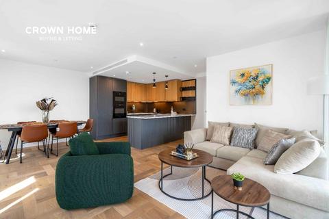 3 bedroom apartment to rent, London E1W