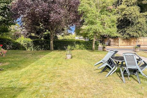 2 bedroom ground floor flat for sale, Fairfield Road, Broadstairs, Kent