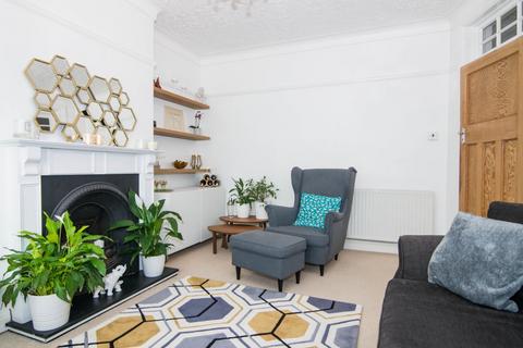 2 bedroom flat for sale, Churchdale Court, Harvard Road, LONDON