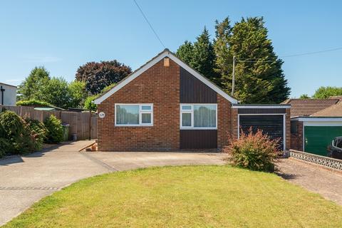 4 Coach Road, Acrise, Folkestone, CT18 8LS