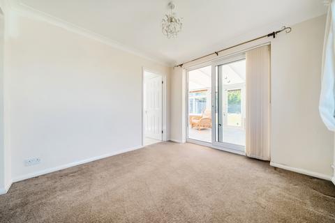 4 Coach Road, Acrise, Folkestone, CT18 8LS