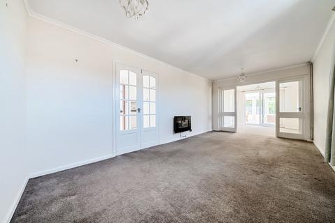 4 Coach Road, Acrise, Folkestone, CT18 8LS