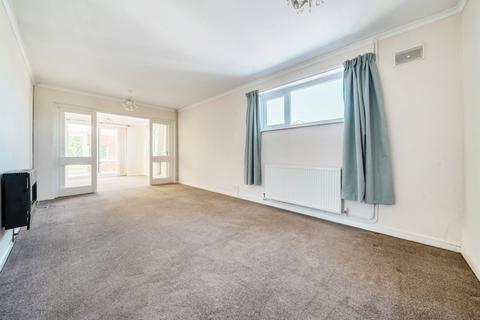 4 Coach Road, Acrise, Folkestone, CT18 8LS