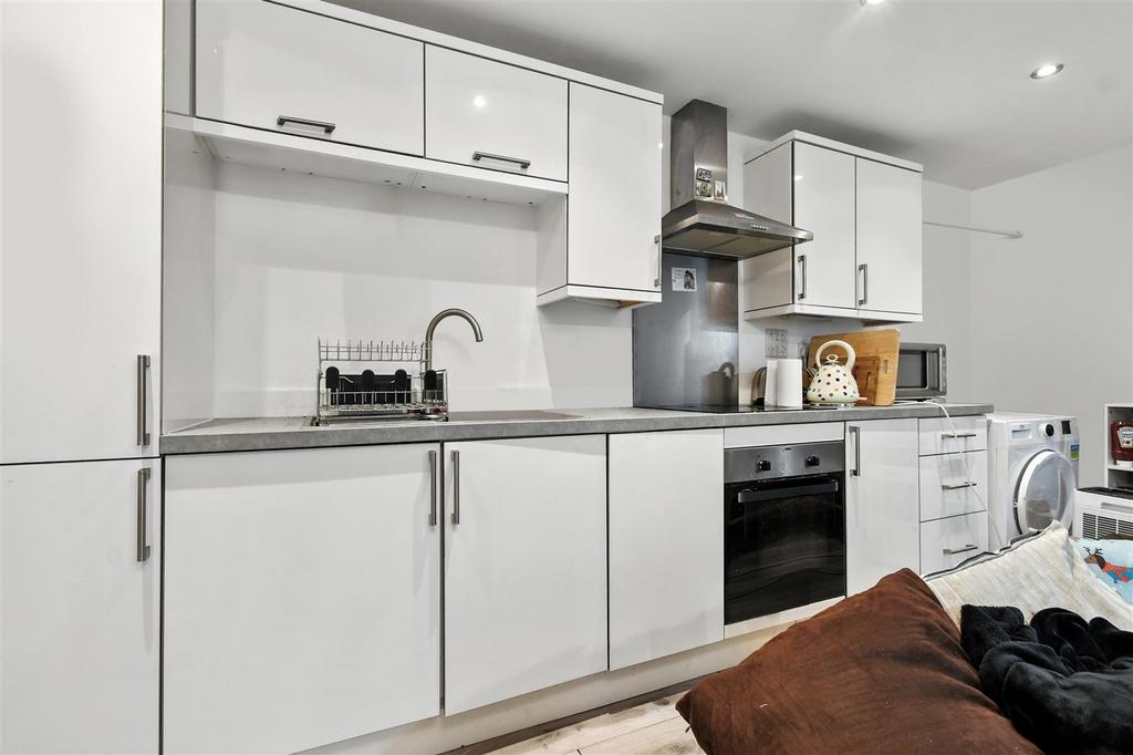 Apartment in York, Holgate - View 3