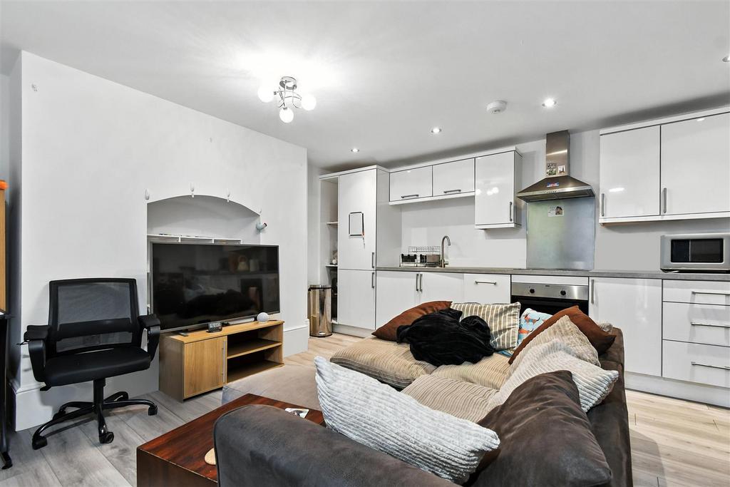 Apartment in York, Holgate - View 5