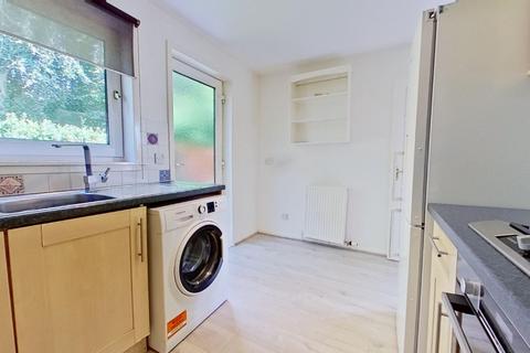 3 bedroom detached house to rent, Kirkfield West, Livingston, West Lothian, EH54