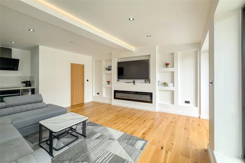 4 bedroom house for sale, Meadway, Colney Heath, St. Albans, Hertfordshire, AL4