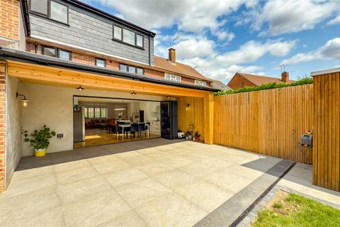 4 bedroom house for sale, Meadway, Colney Heath, St. Albans, Hertfordshire, AL4