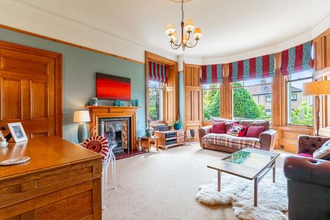 6 Cairns Drive, Milngavie, Glasgow, G62 8AJ