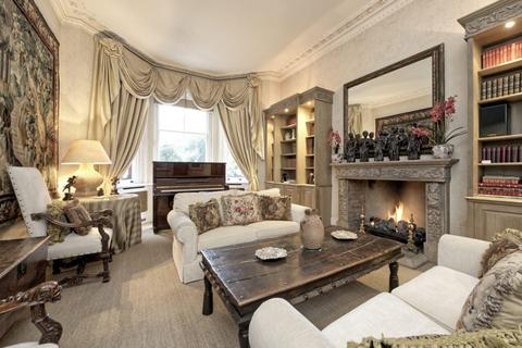 undefined, Cadogan Square, Knightsbridge, SW1