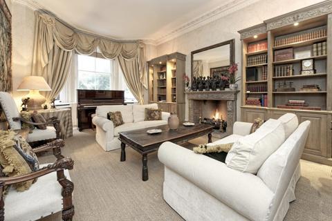 undefined, Cadogan Square, Knightsbridge, SW1