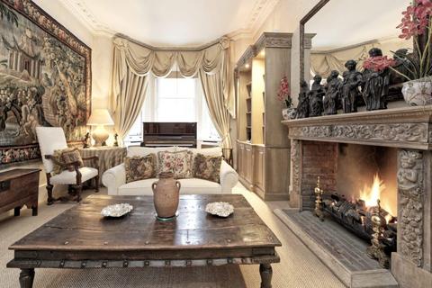 undefined, Cadogan Square, Knightsbridge, SW1