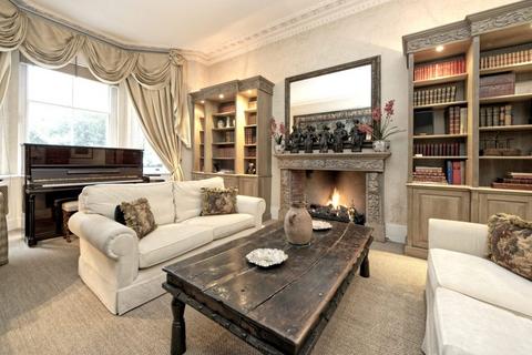 undefined, Cadogan Square, Knightsbridge, SW1