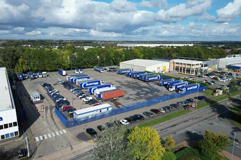 Distribution warehouse to rent, 53-54 Caswell Rd Northampton NN4 7PW