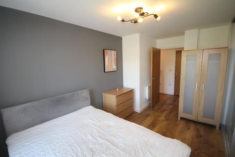 2 bedroom flat for sale, Park Lodge Avenue, Kensington House, UB7