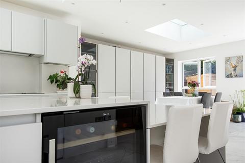 5 bedroom semi-detached house for sale, Warwick Road, Ealing W5