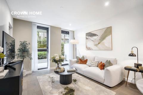 undefined, London E1W