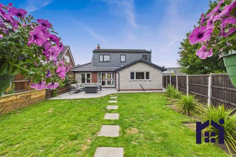 14 Birkacre Brow, Coppull, Chorley, PR7 4PA