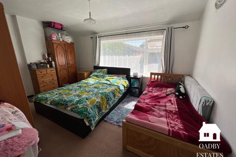 2 bedroom semi-detached house for sale, Nene Drive, Oadby, LE2