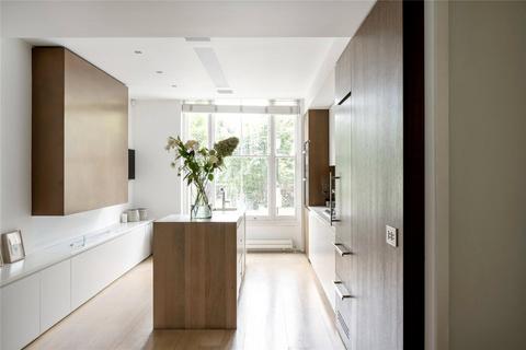 3 bedroom apartment to rent, Powis Gardens, London, W11