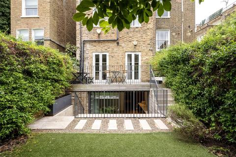 3 bedroom apartment to rent, Powis Gardens, London, W11