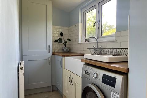 The Hawthornes Barrows Lane, Sway, Lymington, SO41 6DE