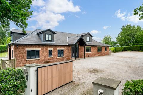 4 bedroom detached house for sale, Bonis Hall Lane, Prestbury., Macclesfield, Cheshire, SK10