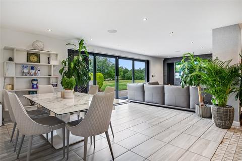 4 bedroom detached house for sale, Bonis Hall Lane, Prestbury., Macclesfield, Cheshire, SK10