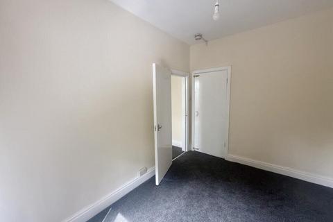 2 bedroom flat to rent, Yardley Wood Road, Moseley
