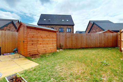 undefined, Altay Gardens, Milton Keynes MK8