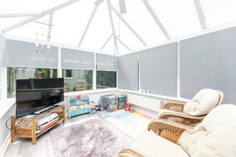 2 Durban Close, Featherstone, Pontefract, WF7 6NG