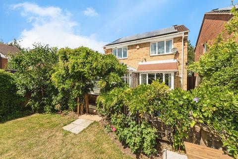 2 Durban Close, Featherstone, Pontefract, WF7 6NG