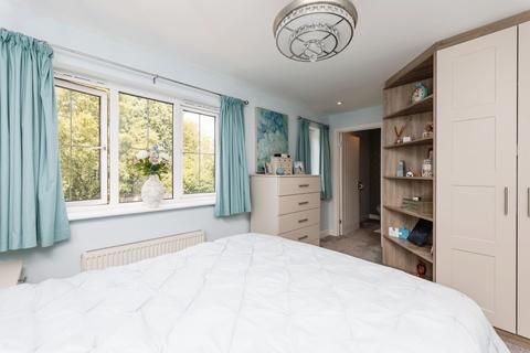 2 Durban Close, Featherstone, Pontefract, WF7 6NG