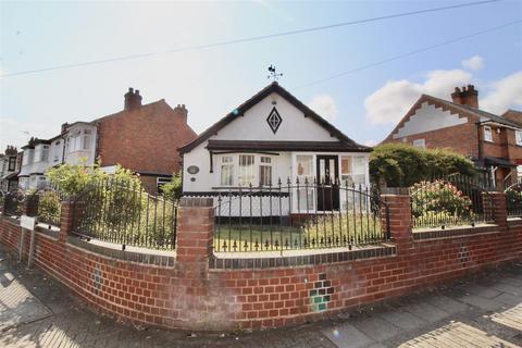 2 bedroom detached bungalow for sale, Asquith Road, Birmingham B8